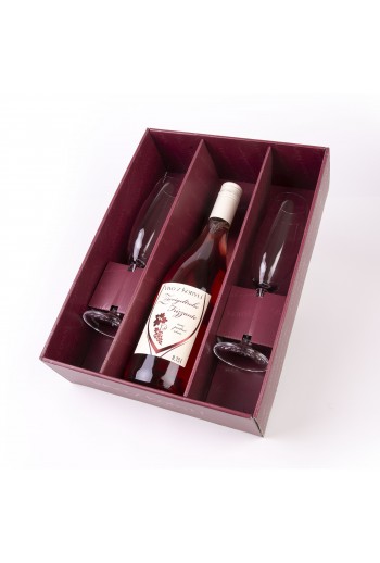 Dárkový set perlivé víno Zweigeltrebe rosé + 2 skleničky Víno z Kobylí - Pravda o lidech a zemi